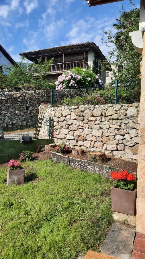 リャネス La Casa De Abajoヴィラ エクステリア 写真